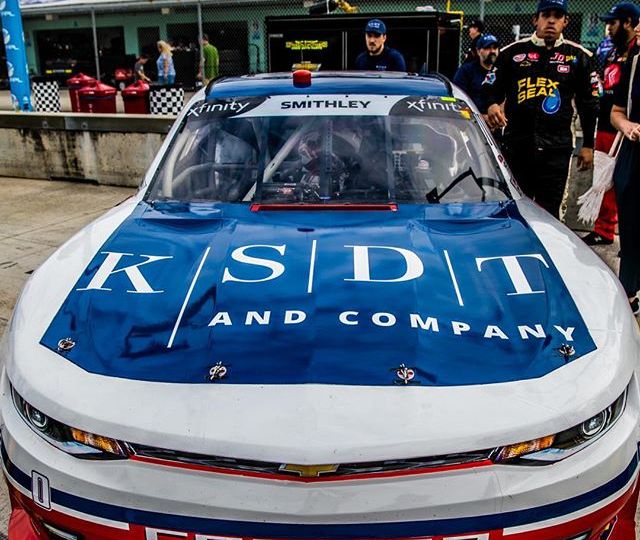 we-hope-your-week-looks-as-good-as-this-car-happy-monday-to-our-ksdt-family (Demo)